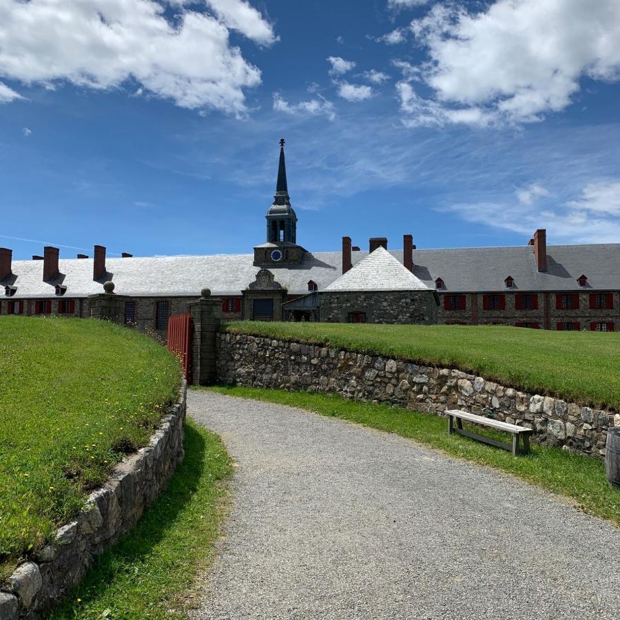 North Star Beach Suites Louisbourg Exterior foto